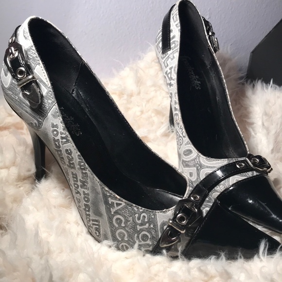 HP✨Frederick's of Hollywood Blck Pointed Heels 🖤 - Picture 5 of 6